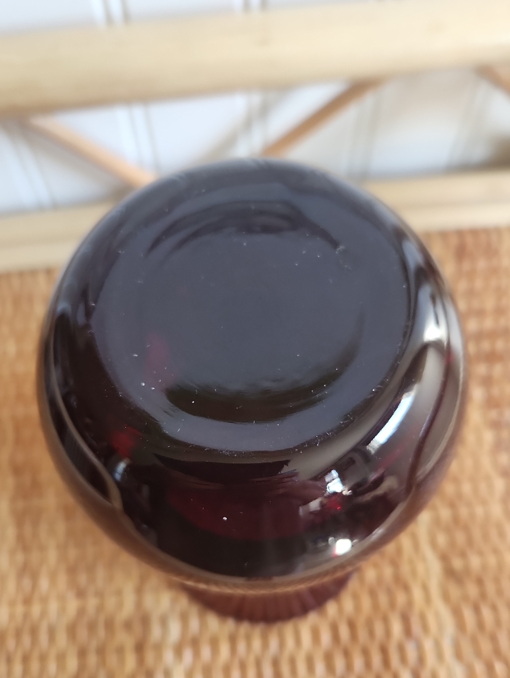 Anchor Hocking Deep Red Glass Vase - Picture 3 of 3